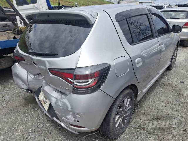 2021 RENAULT SANDERO 