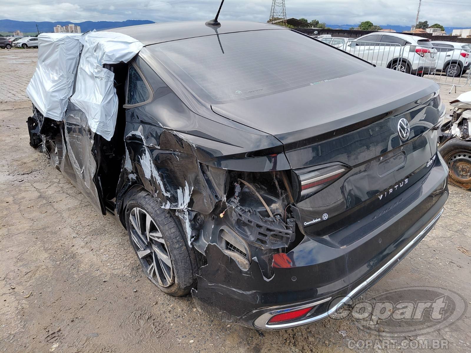2024 VOLKSWAGEN VIRTUS — foto 3 de 10