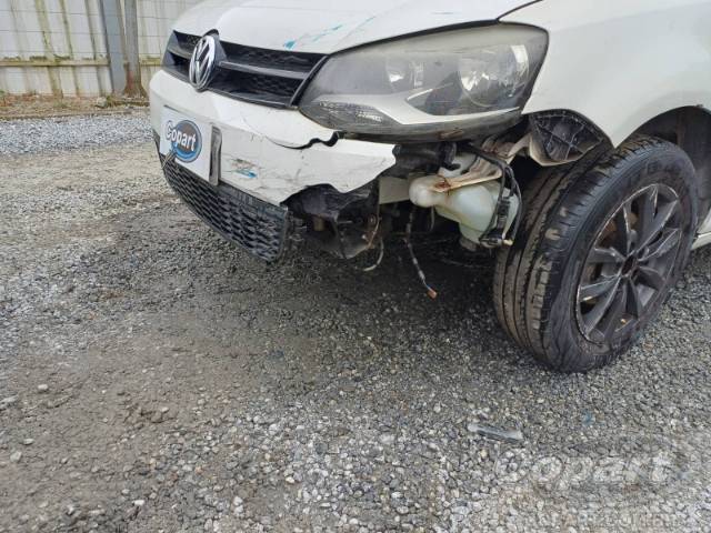 2014 VOLKSWAGEN FOX 