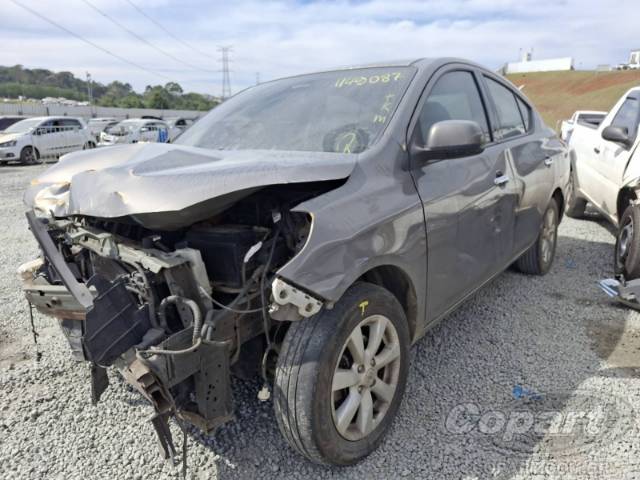 2014 NISSAN VERSA 