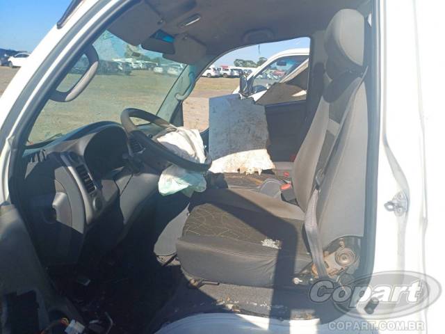 2014 KIA BONGO 
