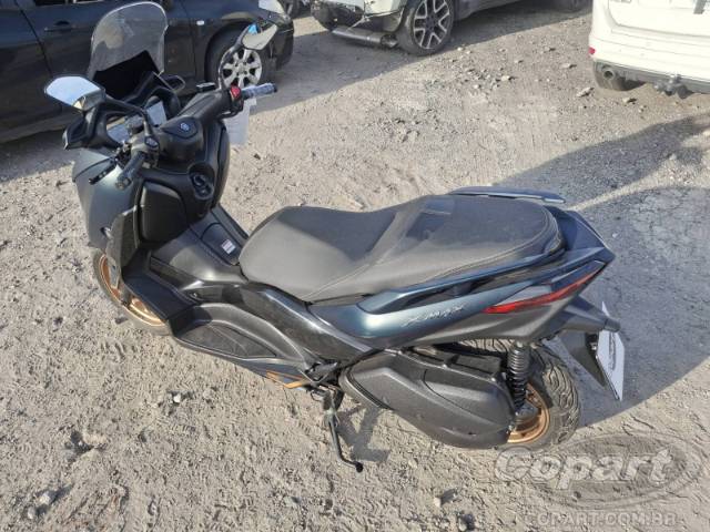 2024 YAMAHA XMAX 