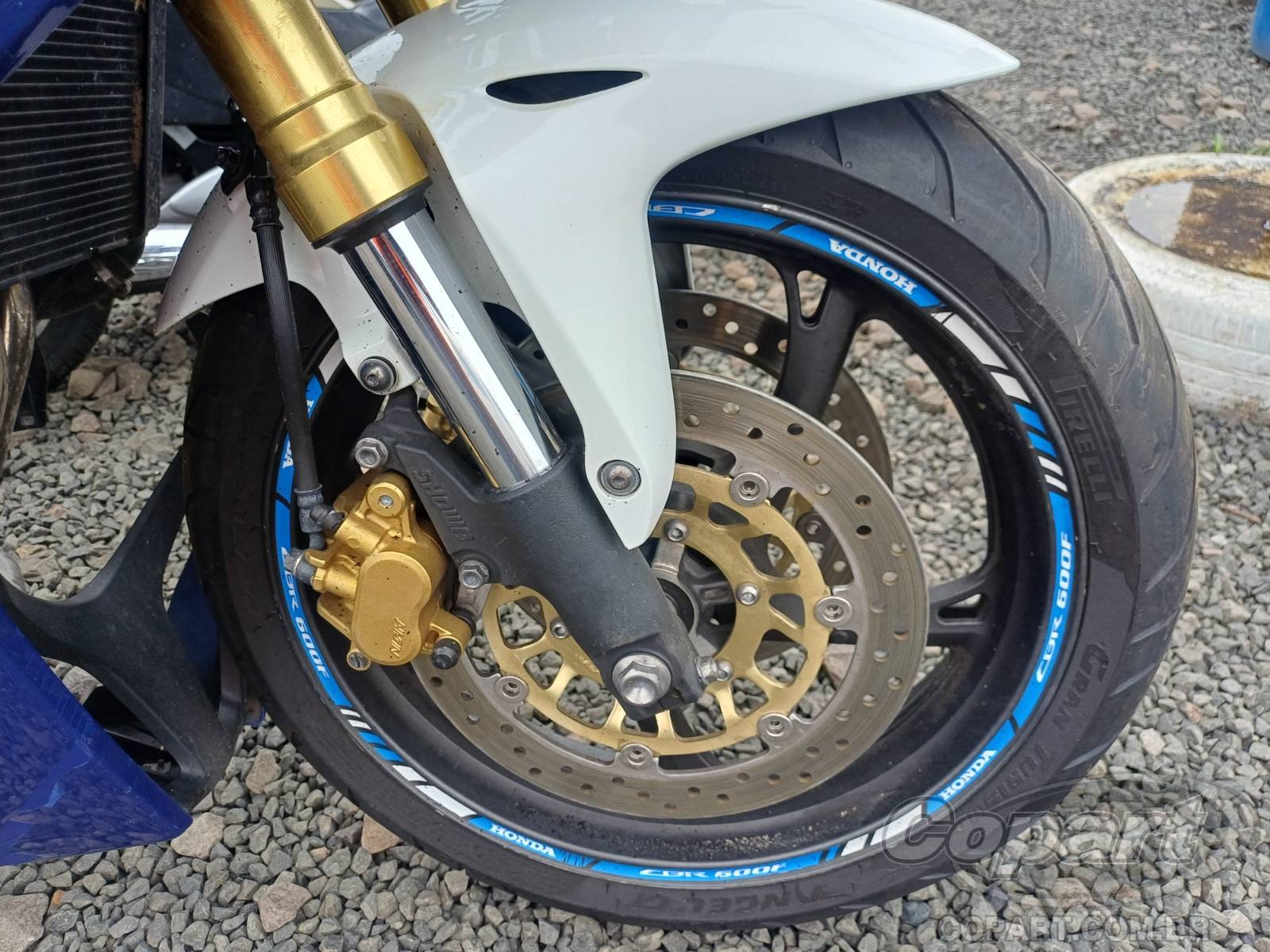 Foto 8 de 11: 2013 HONDA CBR 600F