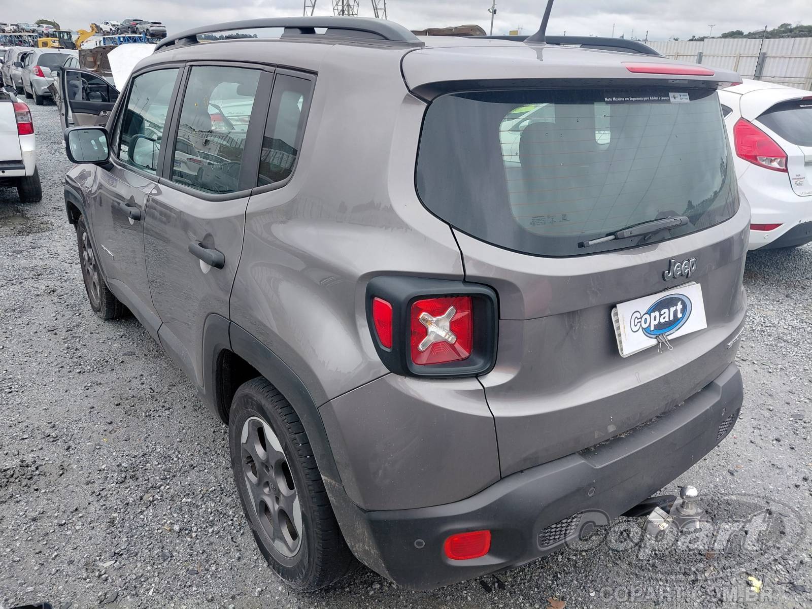 2017 JEEP RENEGADE — foto 3 de 15