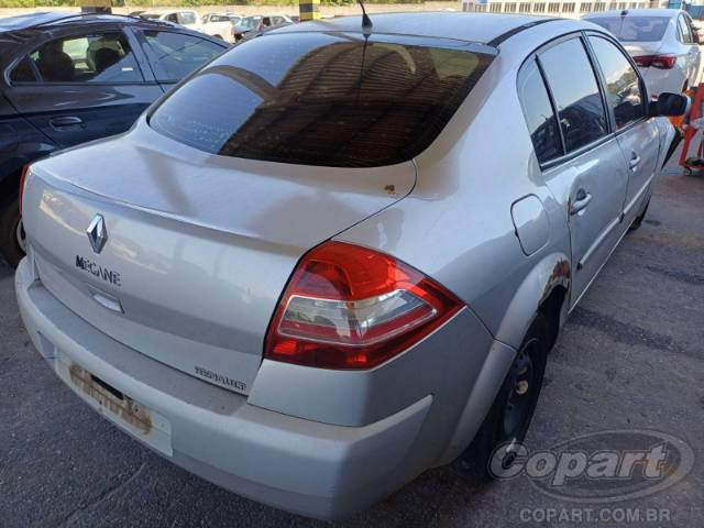 2010 RENAULT MEGANE SEDAN 