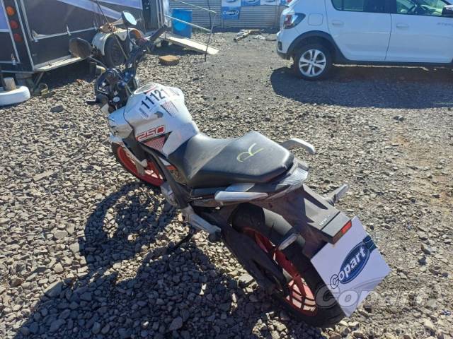 2022 HONDA CB 250 F 