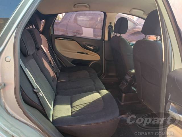 2015 FIAT LINEA 