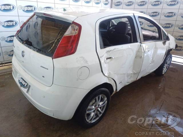 2012 FIAT PUNTO 