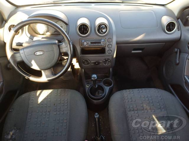 2003 FORD FIESTA 