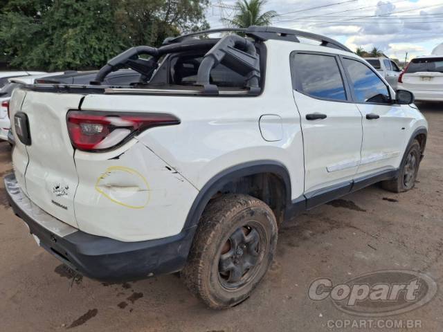 2017 FIAT TORO 
