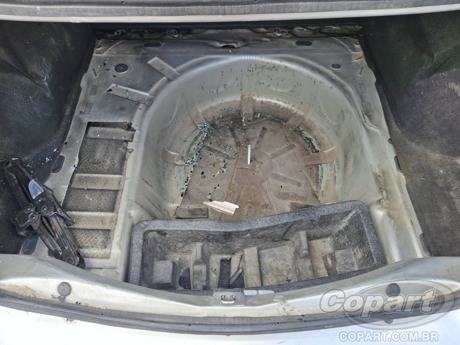 Foto 10 de 10: 2018 RENAULT LOGAN
