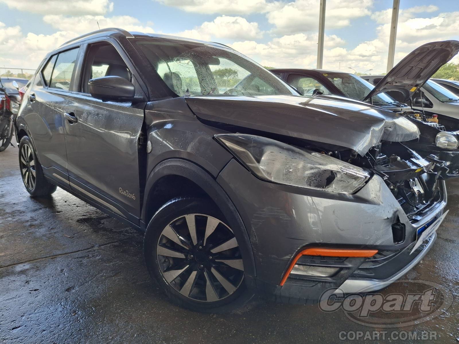 Veículo Nissan Kicks Nissan Kicks Rio 2016 CVT 1.6 16V FlexStart Médio Dano 2017 em leilão