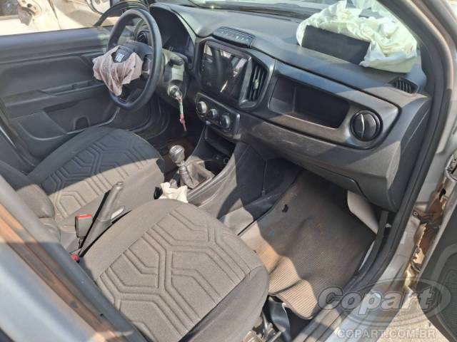2025 FIAT STRADA 