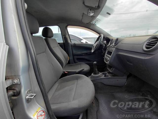 2013 VOLKSWAGEN VOYAGE 