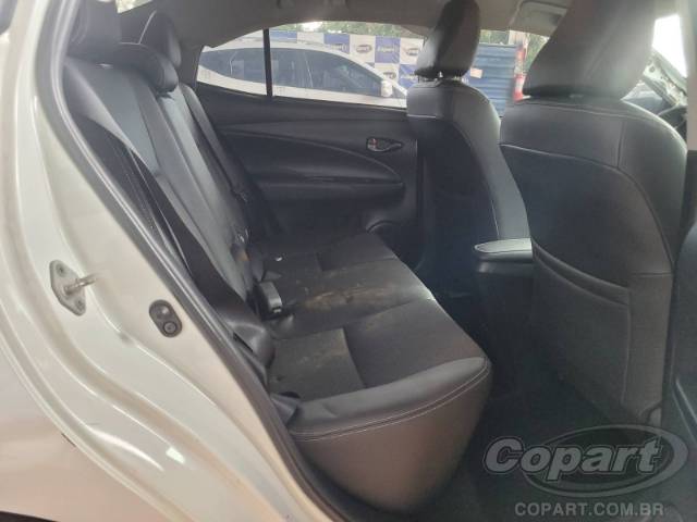 2024 TOYOTA YARIS SEDA 