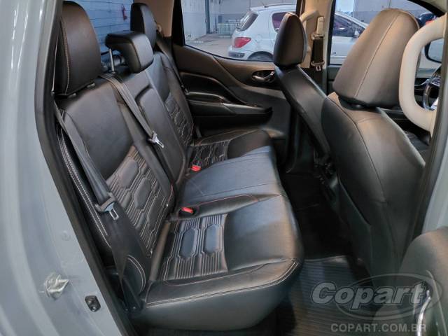 2024 NISSAN FRONTIER CD 