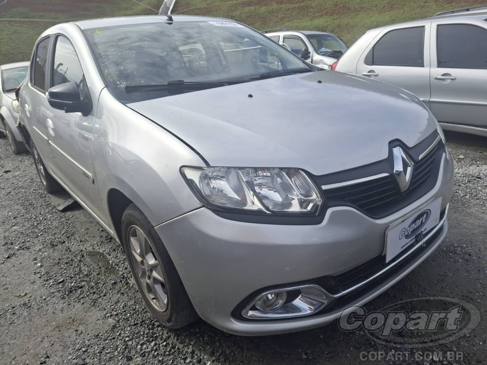 Veículo Renault Logan Renault Logan Dynamique 1.6 Hi-Power 2015 2015 em leilão
