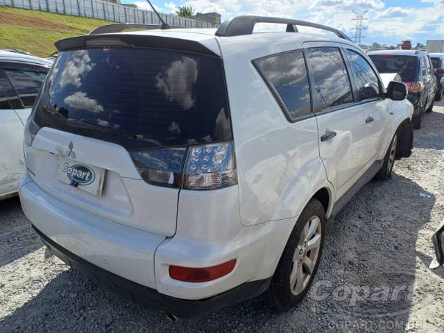 2013 MITSUBISHI OUTLANDER 