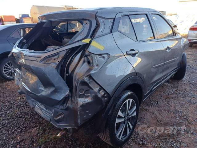 2024 NISSAN KICKS 