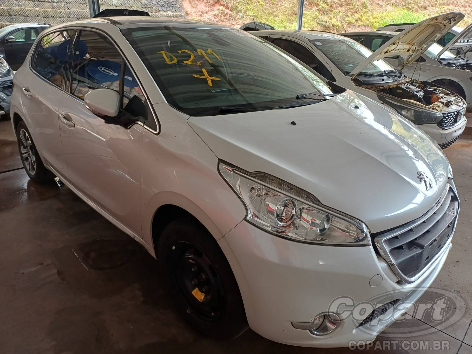 Veículo Peugeot 208 Peugeot 208 Griffe 1.6 16V VVT 2014 2014 em leilão