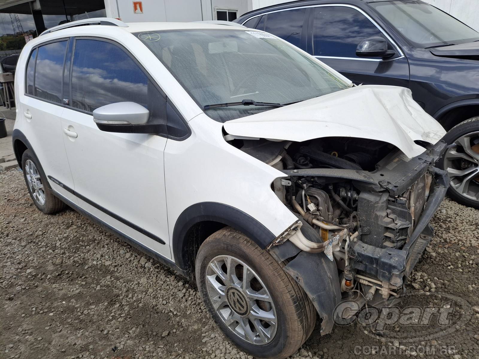 Veículo VW - VolksWagen Volkswagen VOLKSWAGEN UP 2016 em leilão