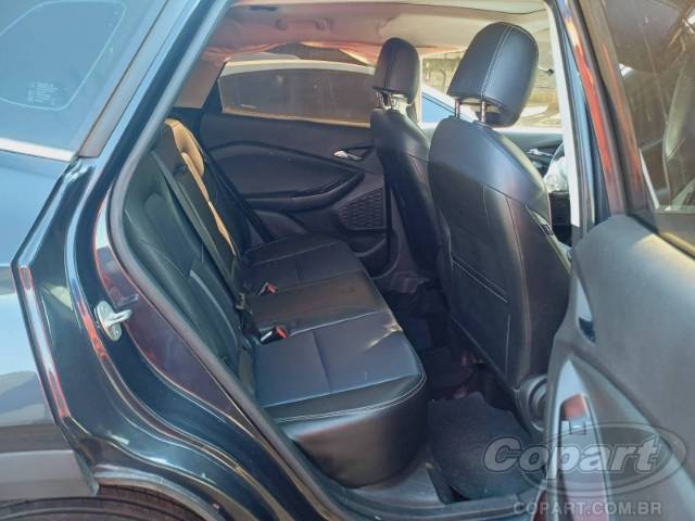 2025 CHEVROLET TRACKER 