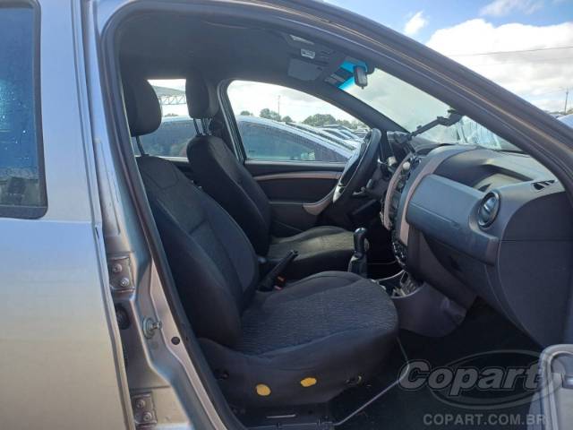 2019 RENAULT DUSTER OROCH 