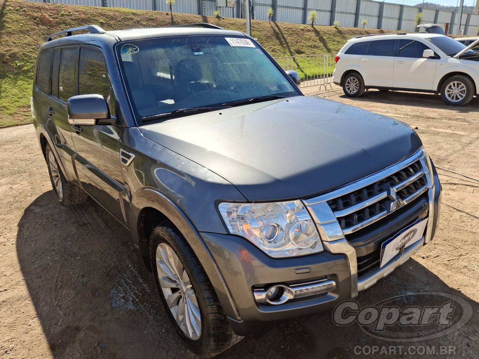 Veículo Mitsubishi PAJERO FULL Mitsubishi Pajero Full 3.2 Turbo 2015 2015 em leilão