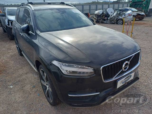2017 VOLVO XC90 