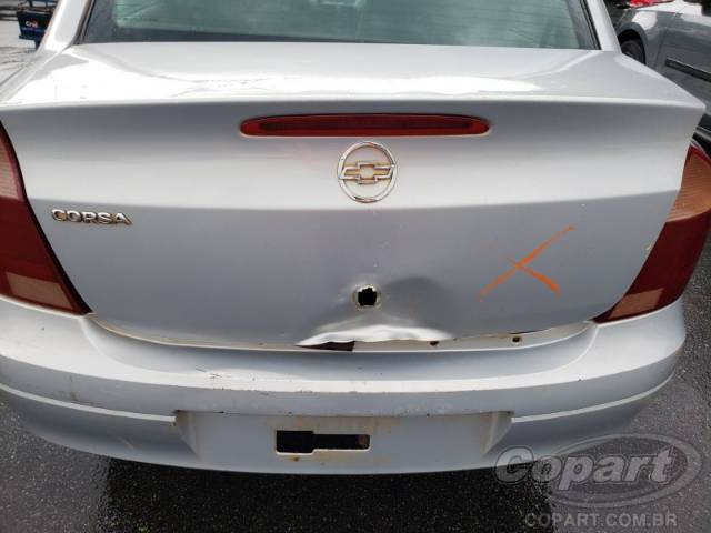 2004 CHEVROLET CORSA SEDAN 
