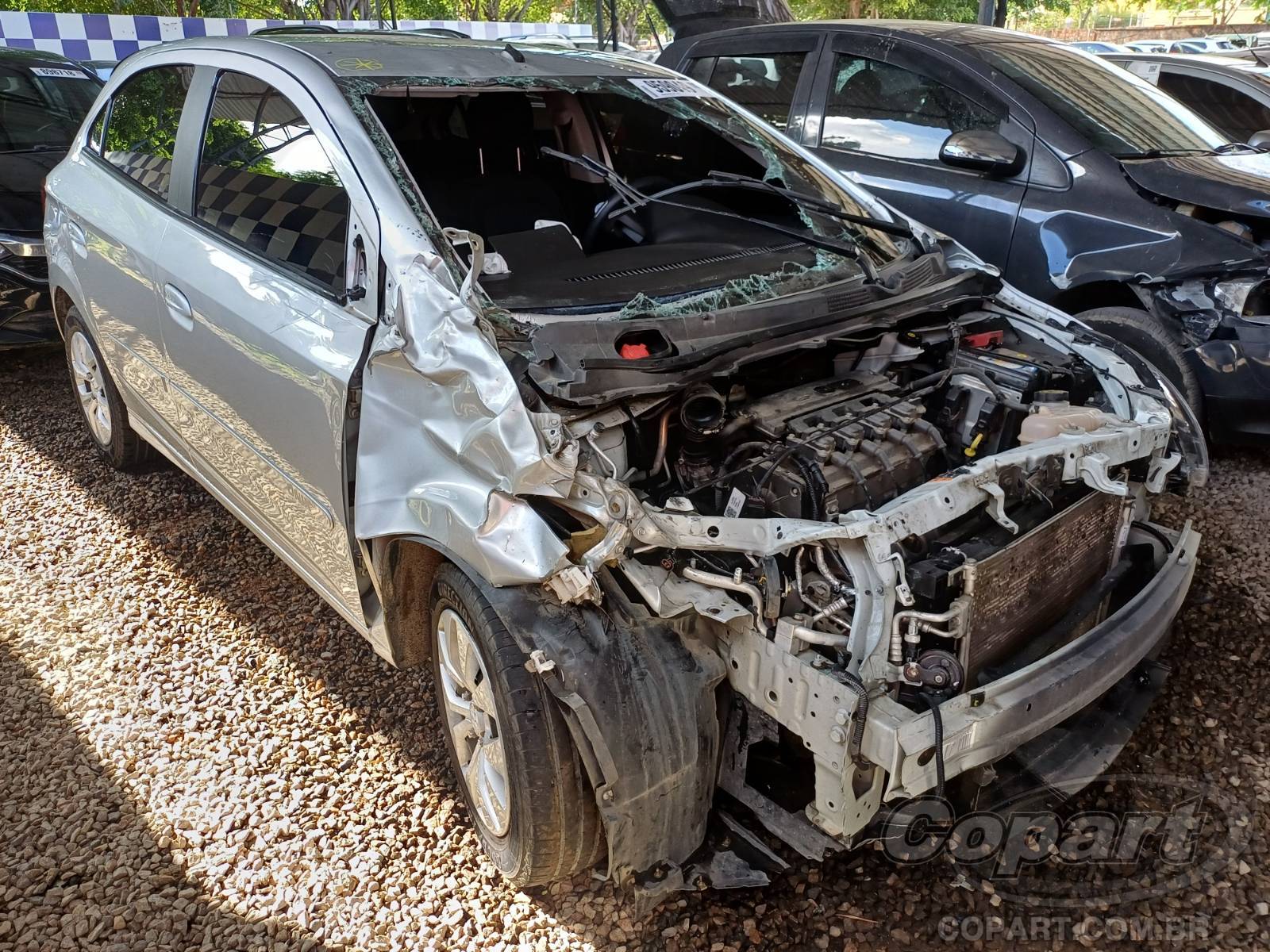 Veículo GM - Chevrolet Onix Chevrolet Onix LT 1.4 ECO 2018 Colisão Média Monta 2018 em leilão