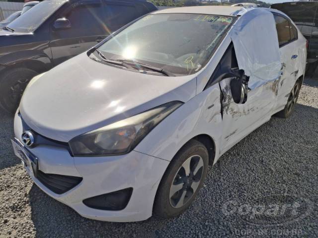 2015 HYUNDAI HB20S 