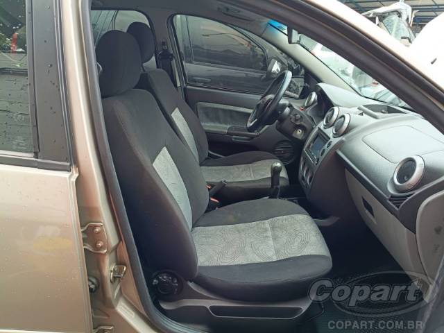 2009 FORD FIESTA SEDAN 