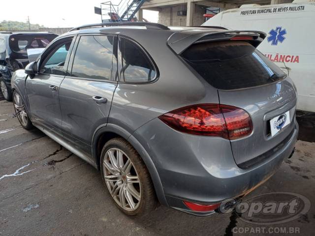 2014 PORSCHE CAYENNE 