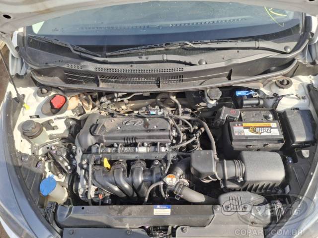 2015 HYUNDAI HB20S 