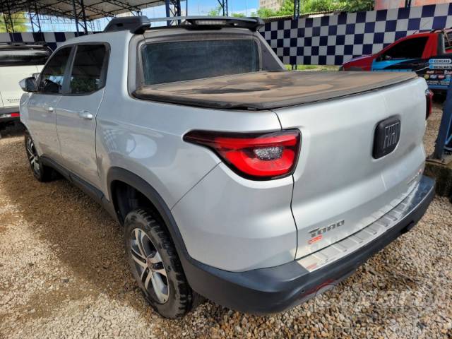 2017 FIAT TORO 