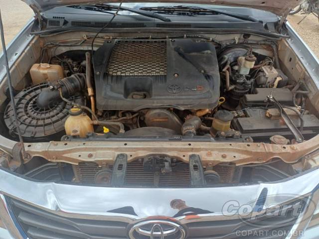 2015 TOYOTA HILUX CD 