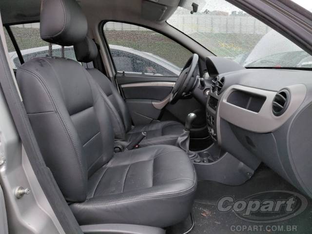 2009 RENAULT SANDERO 