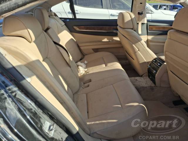 2015 BMW SERIE 7 