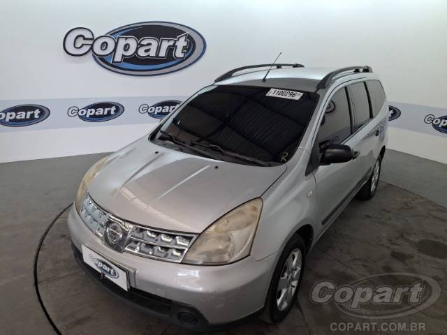 2010 NISSAN GRAND LIVINA 