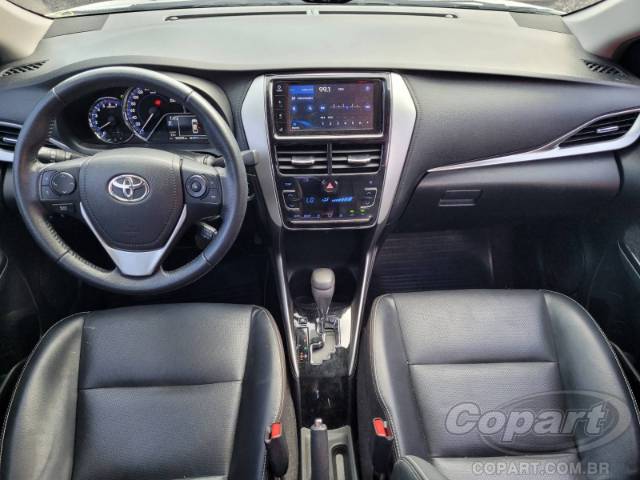 2021 TOYOTA YARIS SEDA 