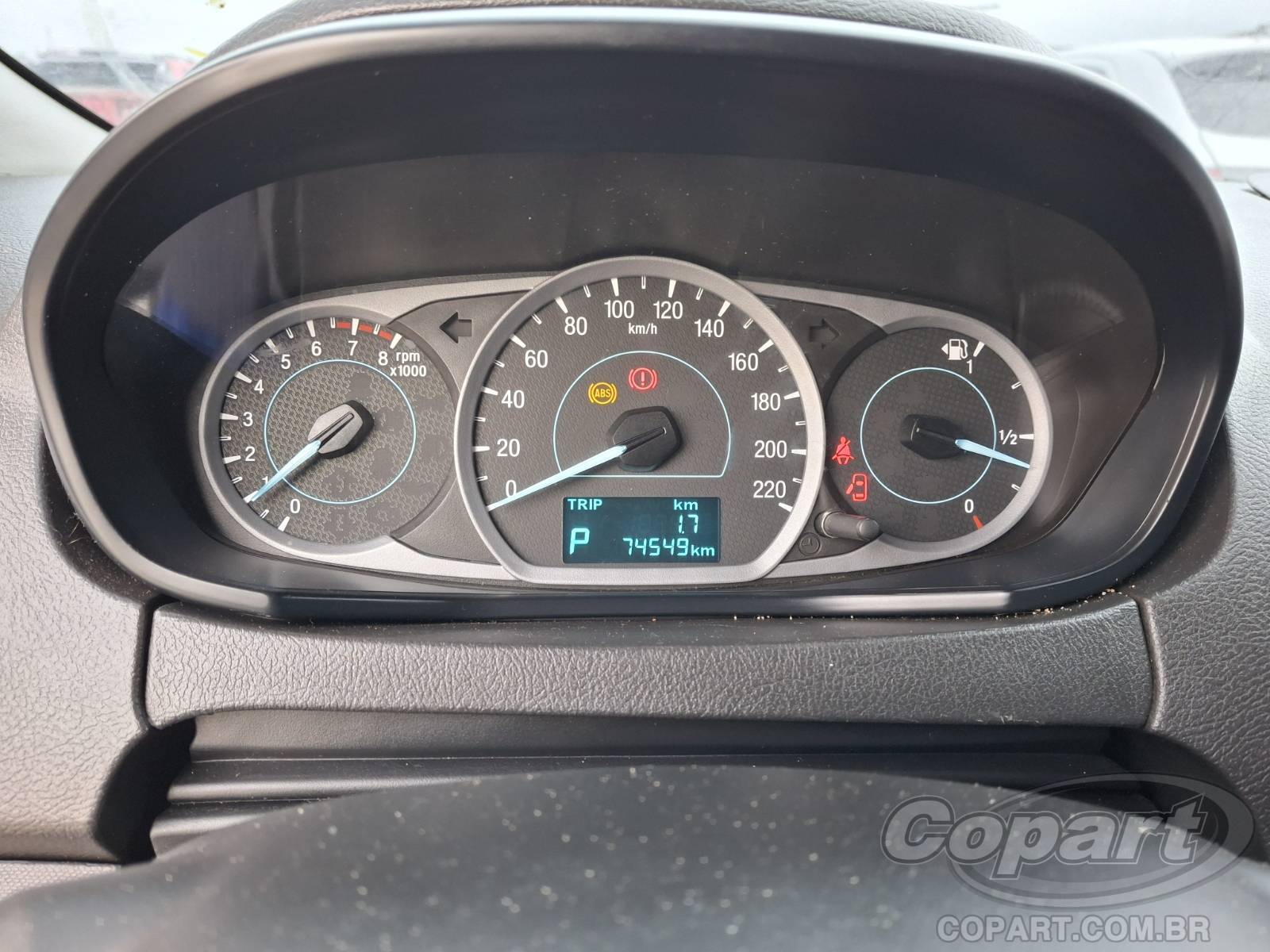 Foto 8 de 10: 2021 FORD KA SEDAN
