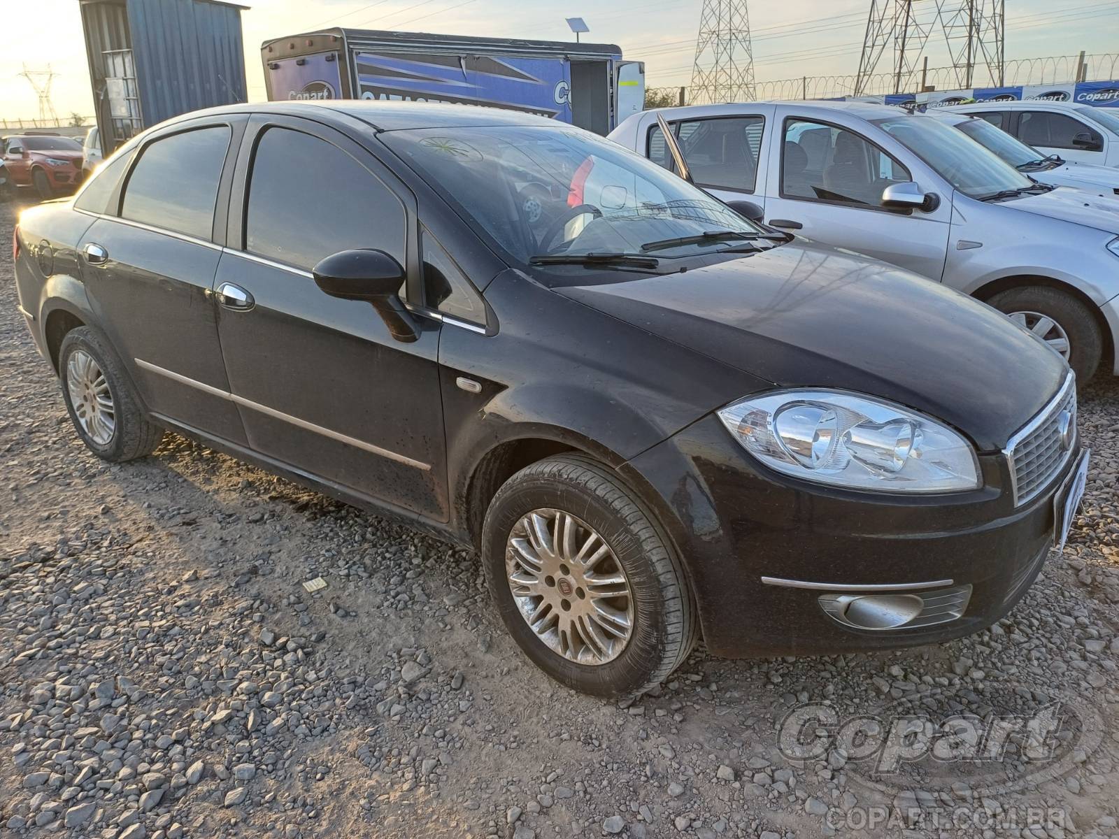 FIAT LINEA 2009 Colisão Pequena Monta