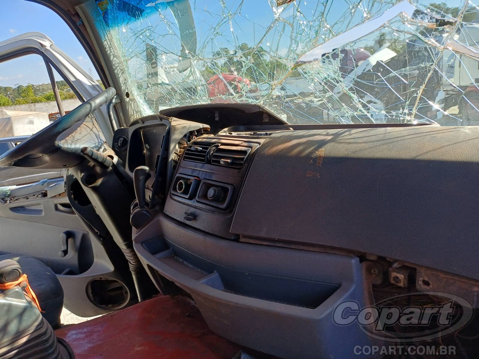 2011 MERCEDES BENZ AXOR — foto 9 de 10