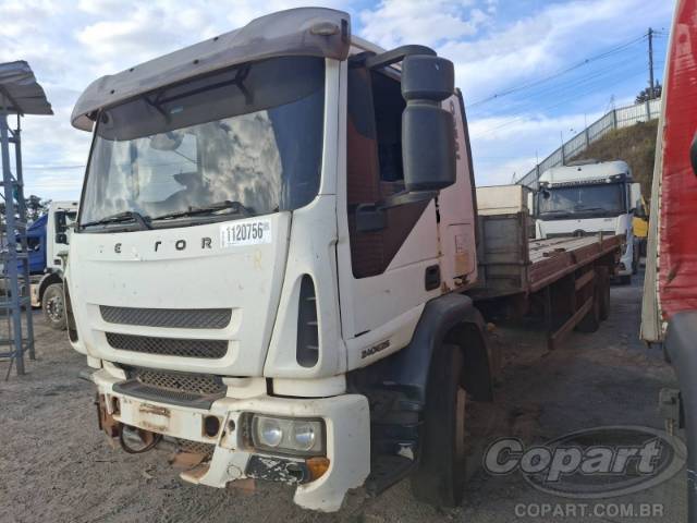 2011 IVECO TECTOR 