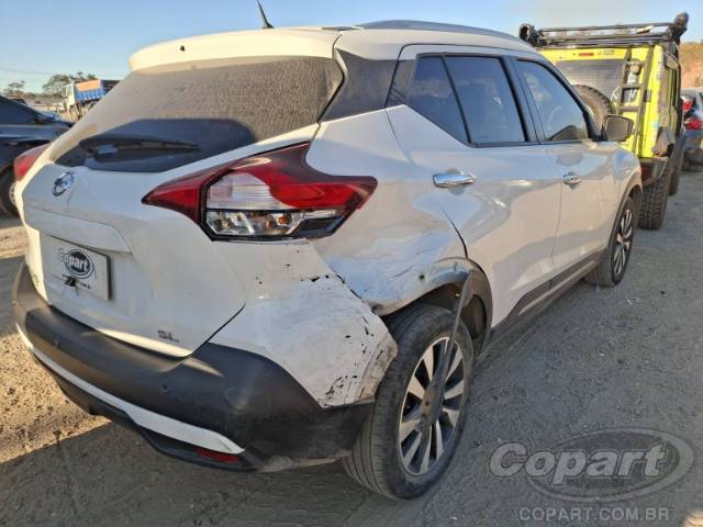 2019 NISSAN KICKS 