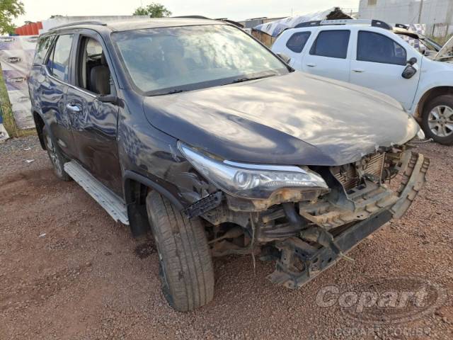 2017 TOYOTA HILUX SW4 