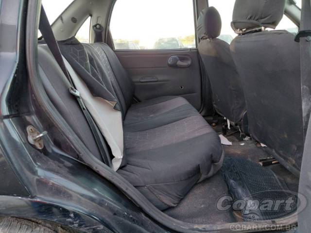 2004 CHEVROLET CORSA SEDAN 
