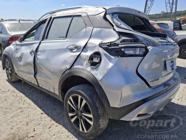 2023 NISSAN KICKS 