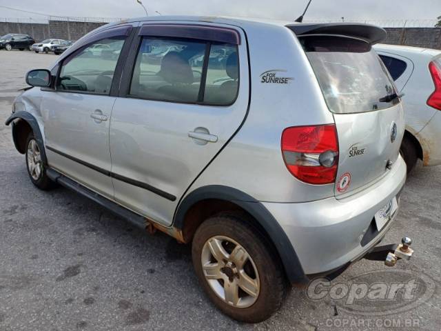 2010 VOLKSWAGEN FOX 